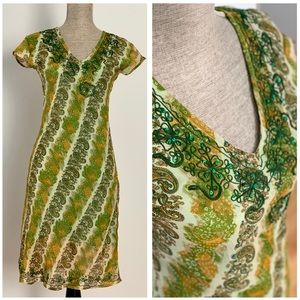 Indian-style Dress With Sequins and Embroidery